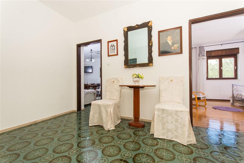 Apartment A1, for 6 persons