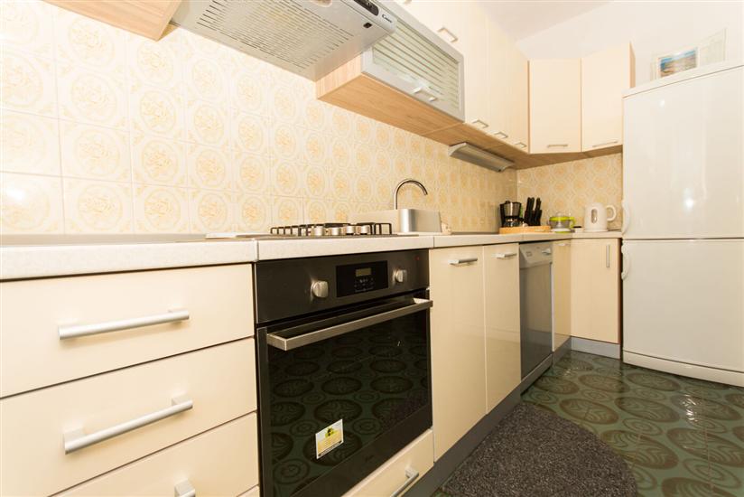 Apartment A1, for 6 persons