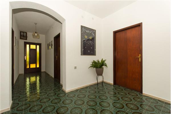 Apartment A1, for 6 persons