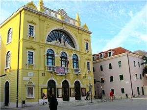 Apartma Split in Riviera Trogir,RezervirajAnaOd 142 €