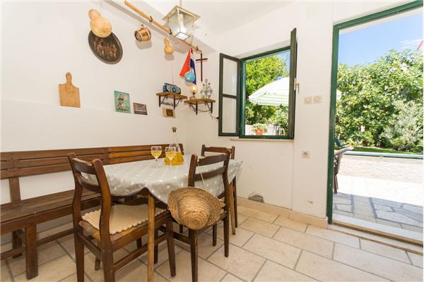 Apartment A1, for 6 persons