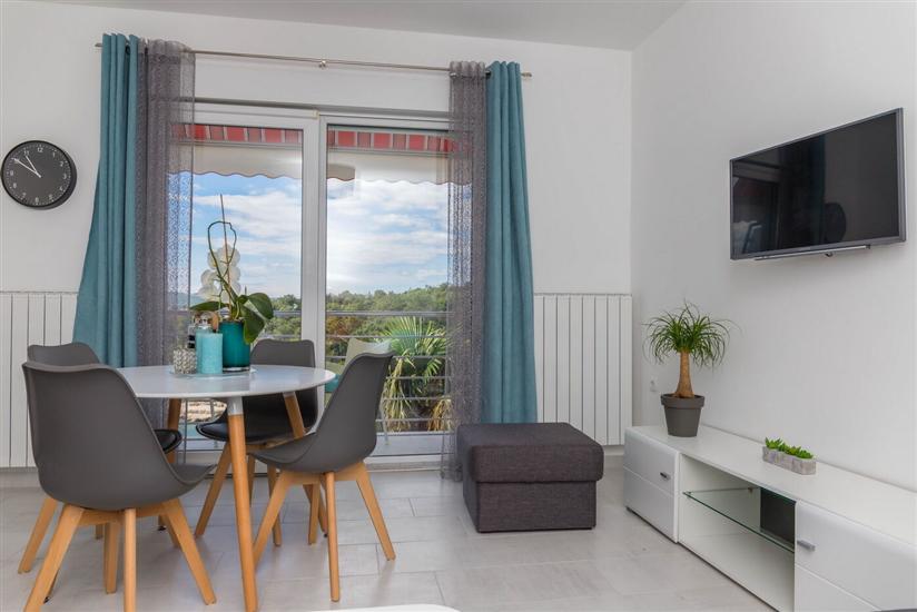 Apartment A7, for 4 persons