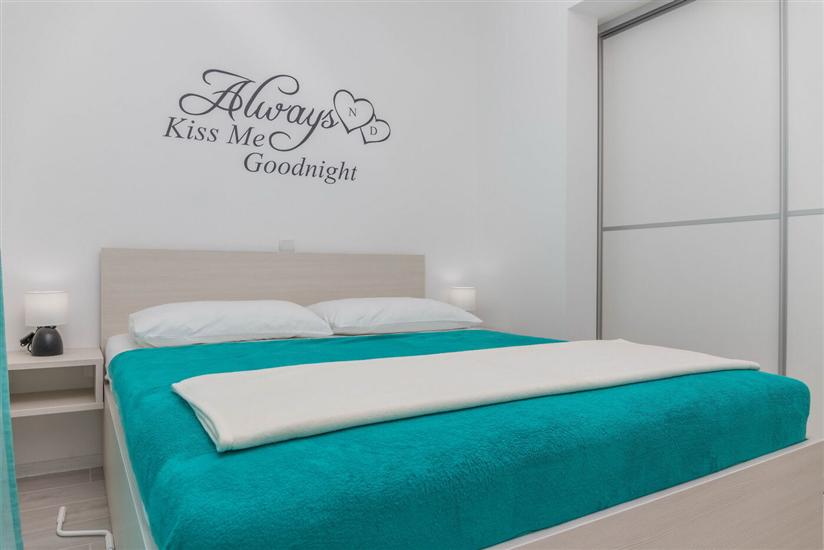 Apartment A7, for 4 persons