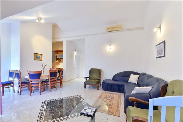 Apartment A2, for 4 persons