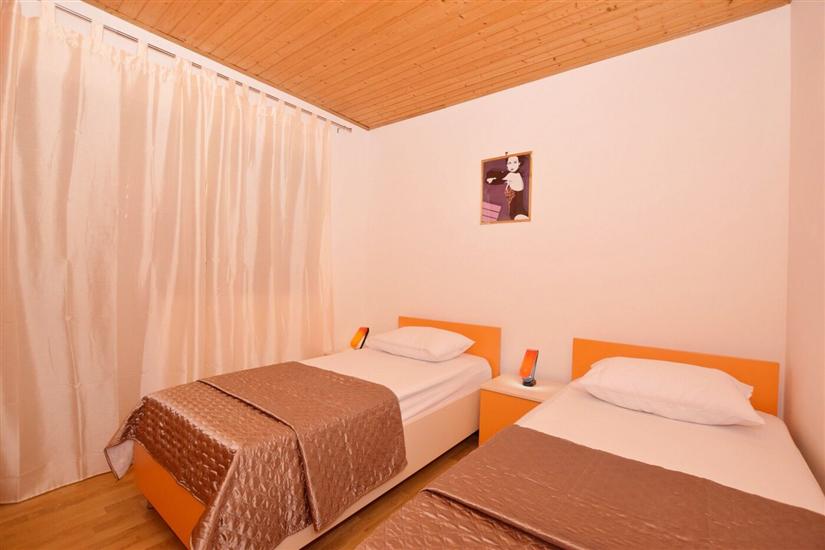 Apartment A2, for 4 persons