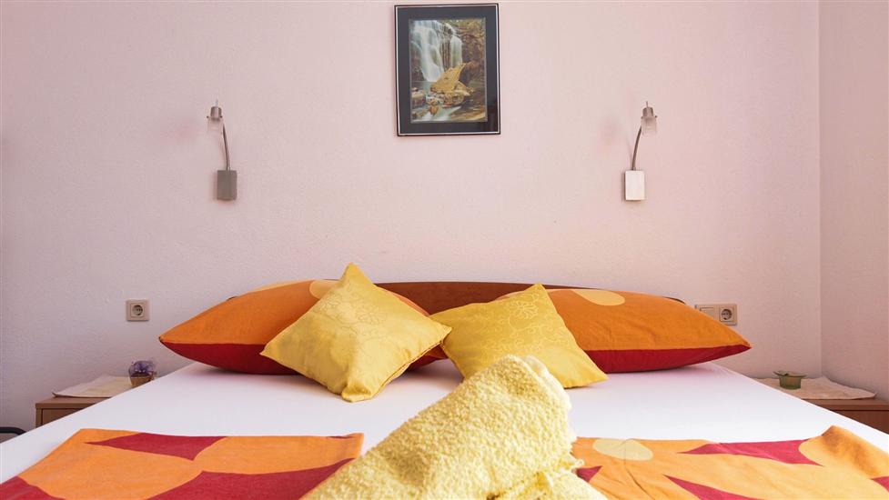 Apartment A2, for 4 persons