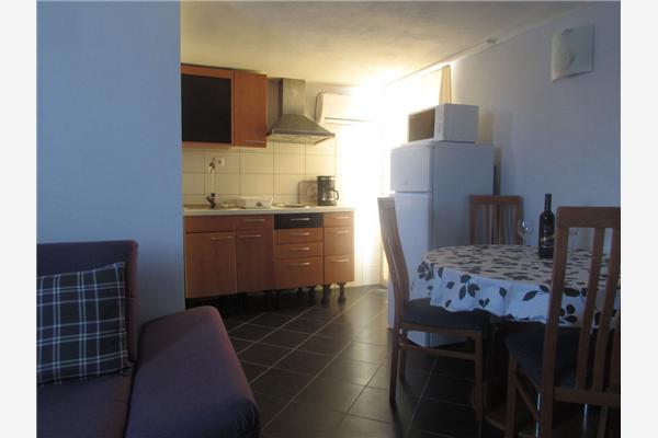 Apartment A4, for 4 persons