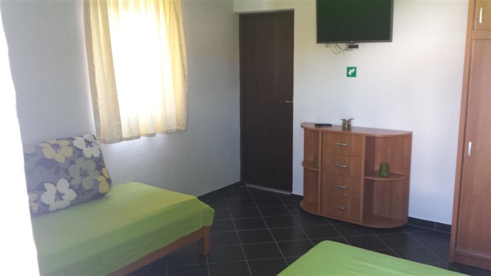 Apartment A4, for 4 persons