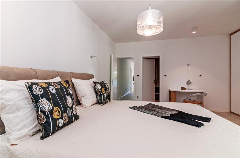 Apartment A1, for 7 persons