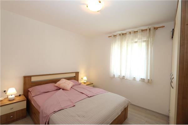 Apartment A1, for 6 persons
