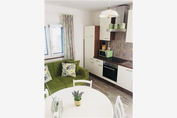 Apartment A1, for 5 persons