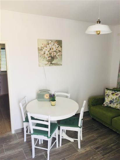 Apartment A1, for 5 persons