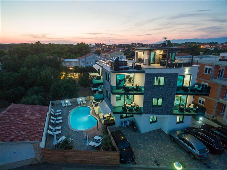 Apartments Luxury Villa Maloca