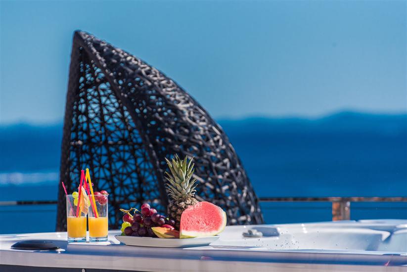 Apartments Luxury Villa Maloca