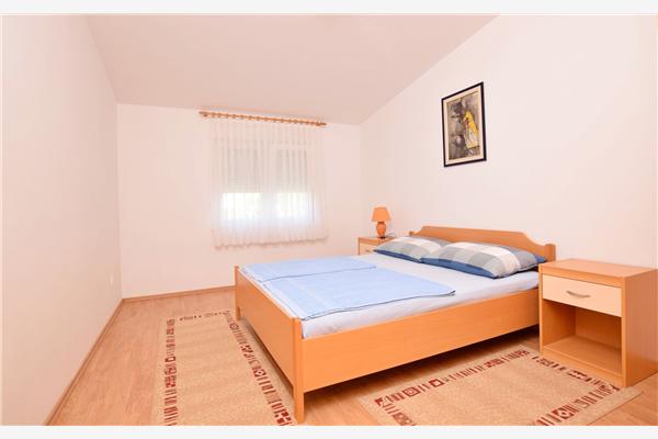 Apartment A1, for 6 persons