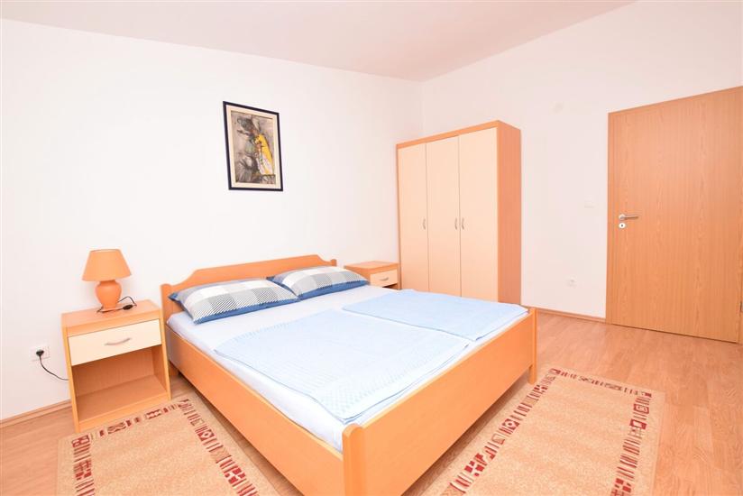 Apartment A1, for 6 persons
