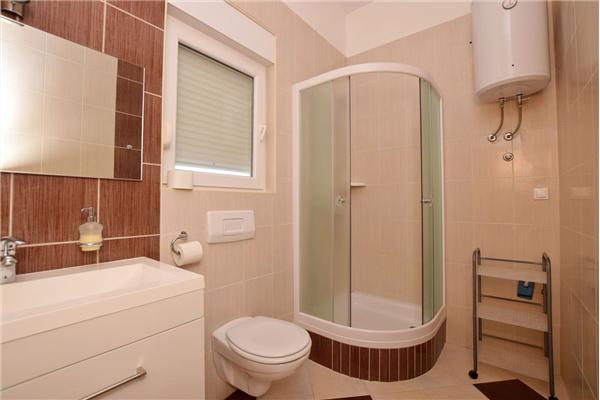 Apartment A1, for 6 persons