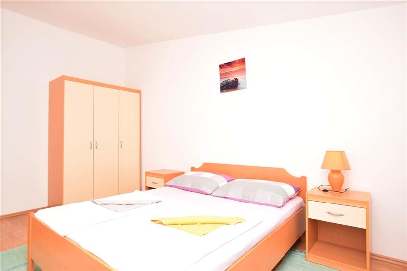 Apartment A1, for 6 persons