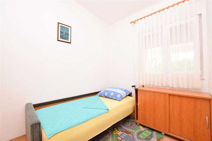 Apartment A1, for 6 persons