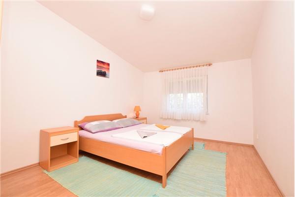 Apartment A1, for 6 persons