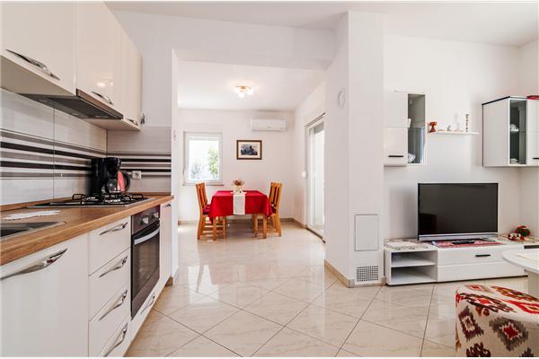 Apartment A2, for 6 persons