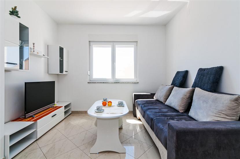Apartment A2, for 6 persons