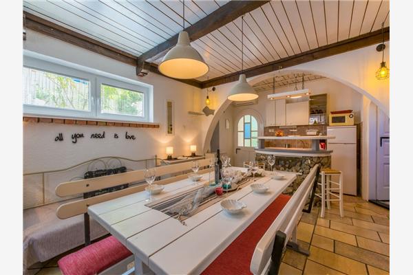 Apartment A1, for 5 persons