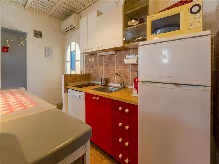 Apartment A1, for 5 persons