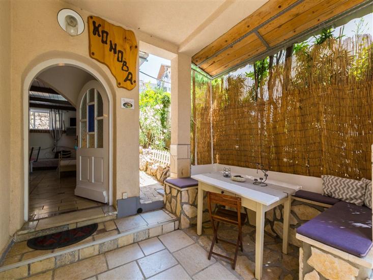 Apartment A1, for 5 persons