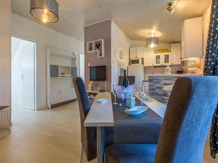 Apartment A2, for 5 persons
