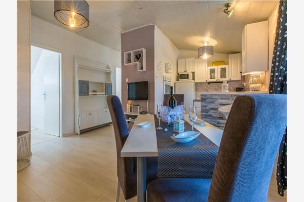 Apartment A2, for 5 persons