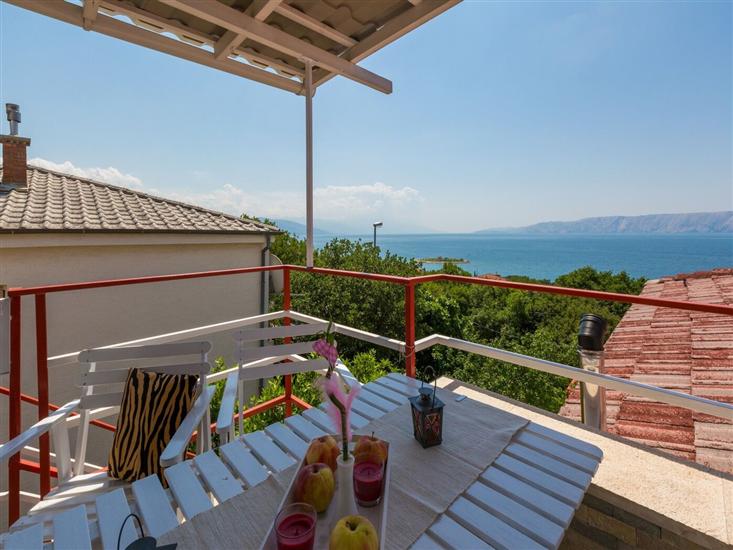 Apartment A2, for 5 persons