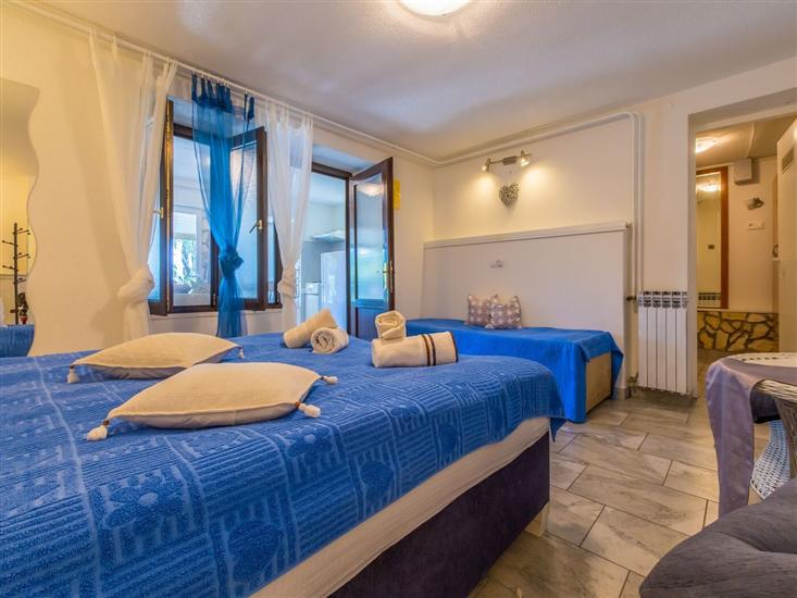 Apartment A4, for 3 persons