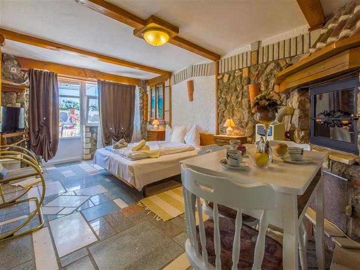 Apartment A5, for 2 persons