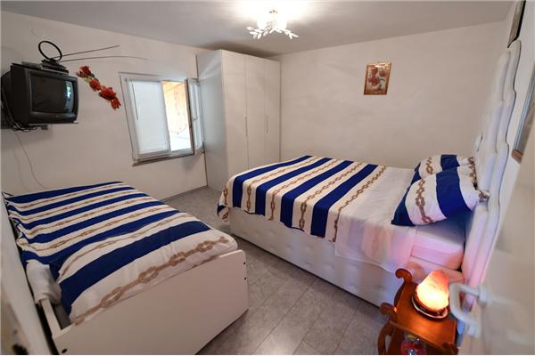 House K1, for 8 persons