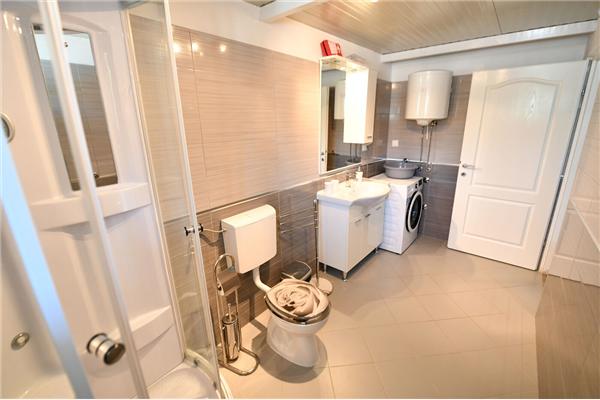 House K1, for 8 persons