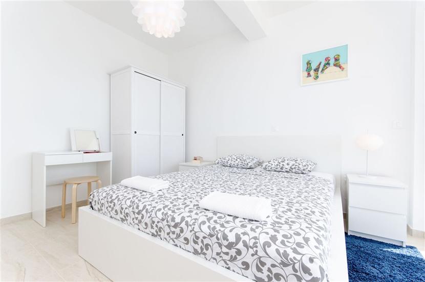 Apartment A2, for 3 persons