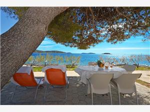 Appartementen Sandy Rogoznica, Kwadratuur 50,00 m2, Lucht afstand tot de zee 10 m