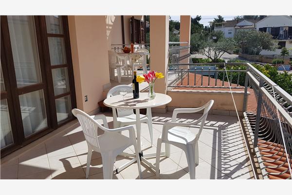 Apartment A1, for 6 persons