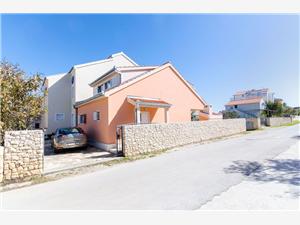 House Nikolina Sevid, Size 112.00 m2, Airline distance to the sea 70 m, Airline distance to town centre 100 m