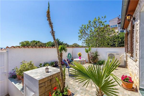 Apartment A1, for 4 persons