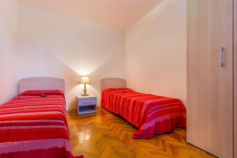 Apartment A3, for 5 persons