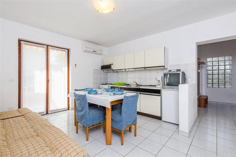 Apartment A2, for 5 persons