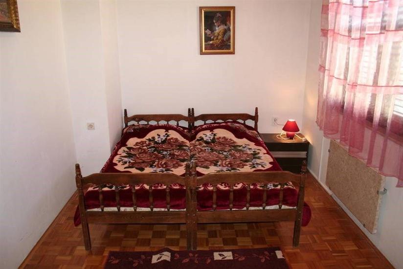 Apartment A1, for 8 persons