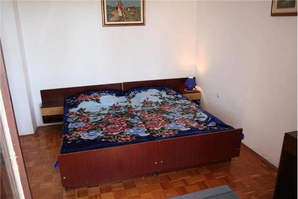 Apartment A1, for 8 persons