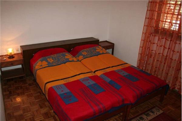 Apartment A2, for 8 persons