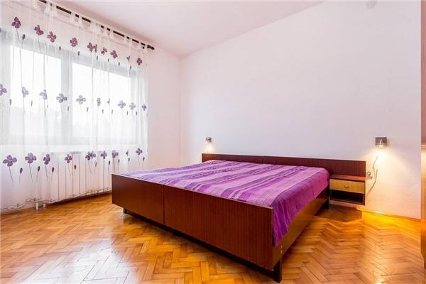 Apartment A1, for 8 persons