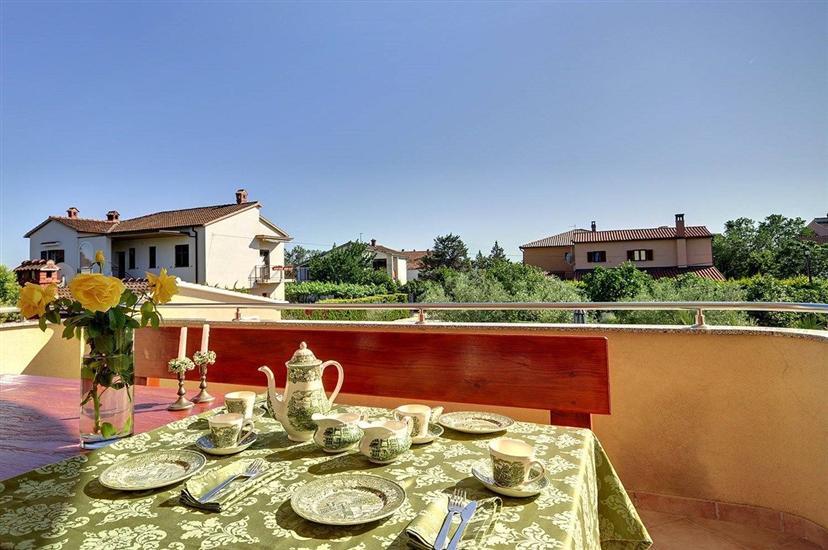 Apartment A1, for 6 persons