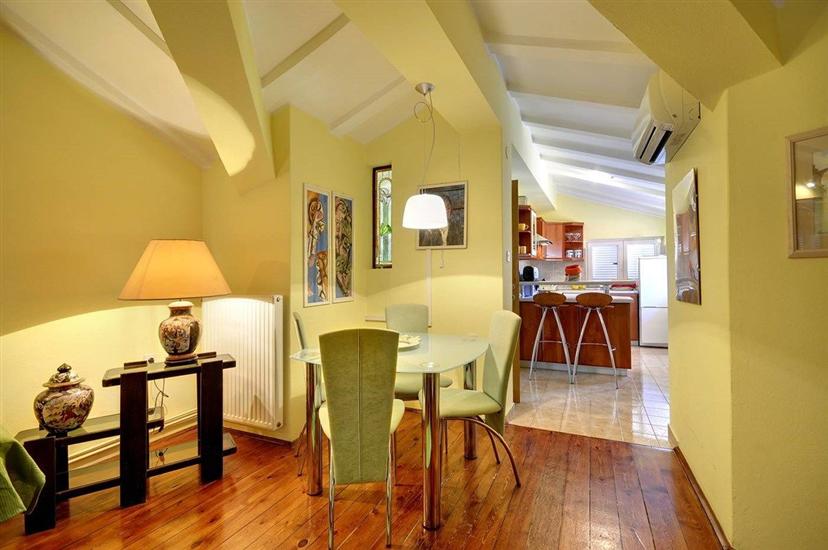 Apartment A4, for 4 persons