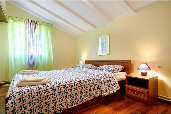 Apartment A4, for 4 persons